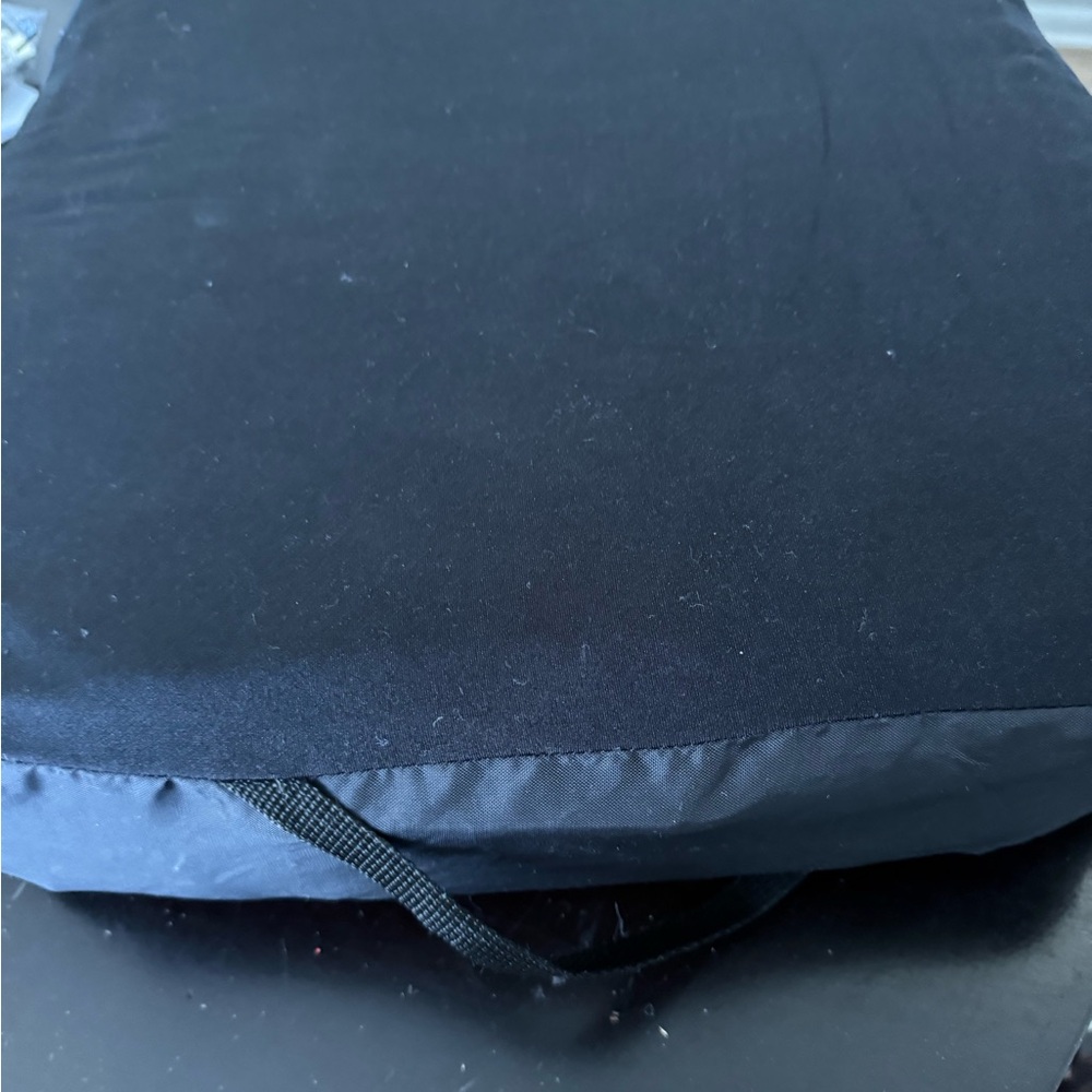 ROHO QUADTRO Select HIGH Profile Cushion - 16.00" x 17.00" x 4.25" - Picture 6 of 13